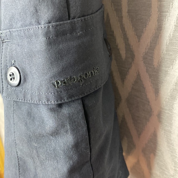 Vintage W Patagonia Shorts Cargo Pocket Zip & Button Closure w/ Drawstring - Picture 4 of 4
